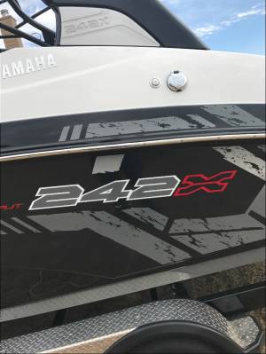 2017 Yamaha 242X Boat Lettering from Robert B, TX