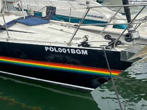 Ron Holland 43 foot boat Lettering from Sharon H, OH